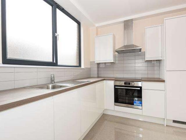 2 Bedroom Flat