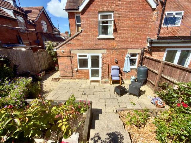2 Bedroom Flat