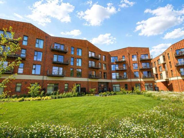 2 Bedroom Flat