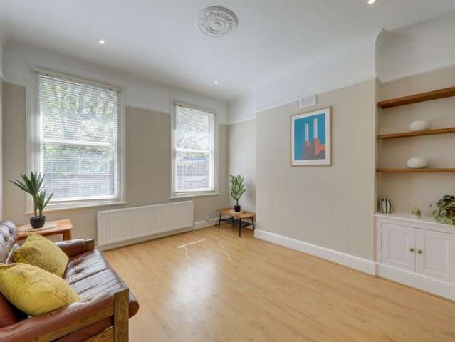 2 Bedroom Flat