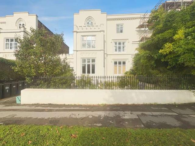 2 Bedroom Flat