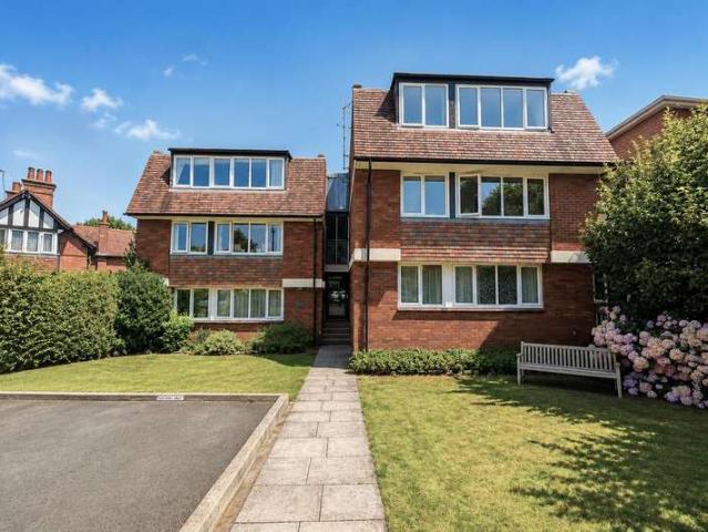 2 Bedroom Flat