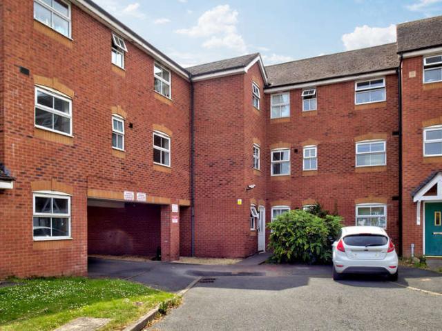 2 Bedroom Flat