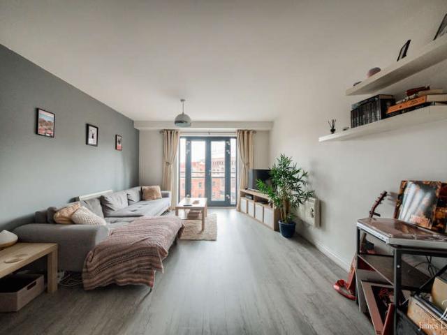 2 Bedroom Flat