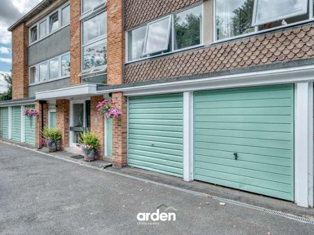 2 Bedroom Flat