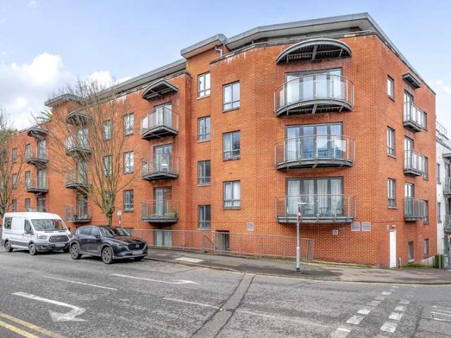 2 Bedroom Flat