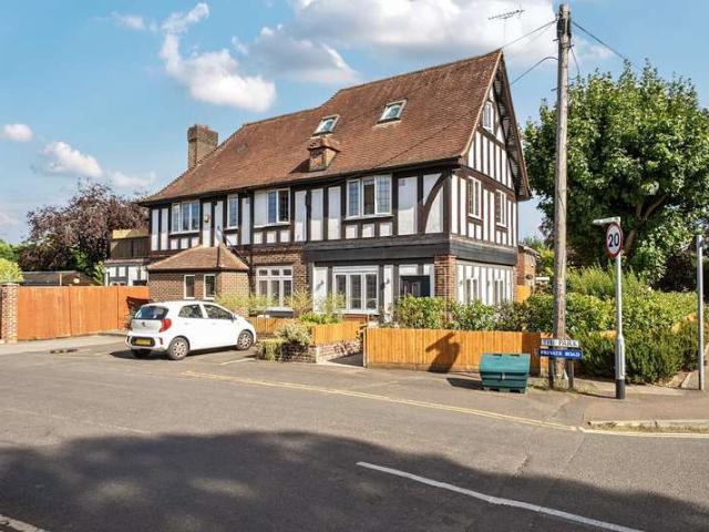 2 Bedroom Flat