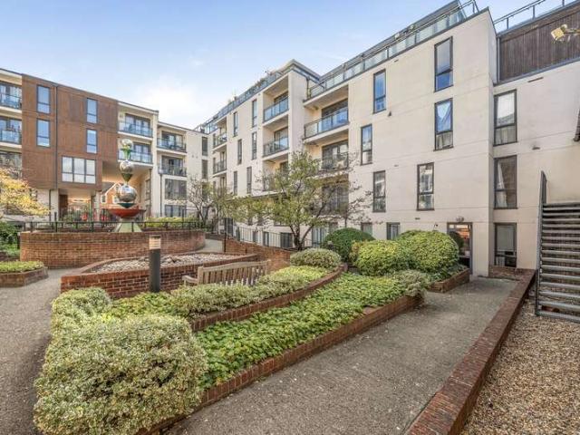 2 Bedroom Flat