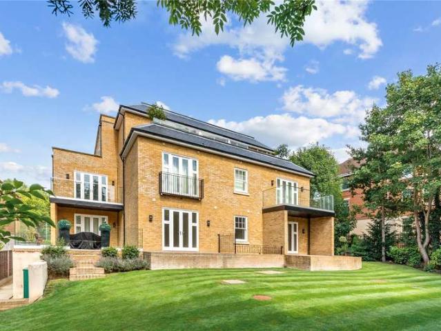 2 Bedroom Flat