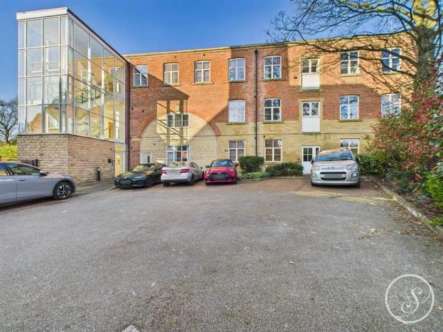 2 Bedroom Flat