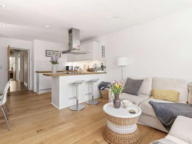 2 Bedroom Flat
