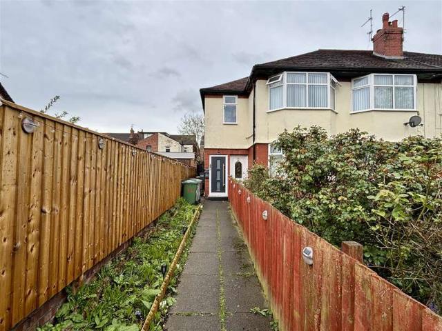 2 Bedroom Flat