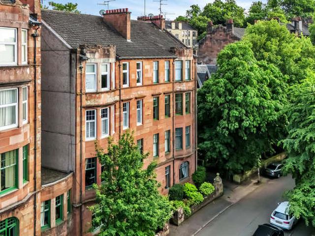 2 Bedroom Flat