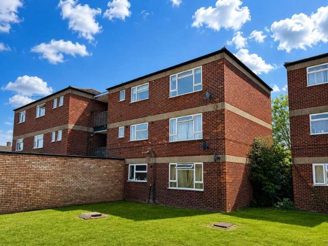 2 Bedroom Flat