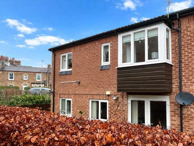 2 Bedroom Flat