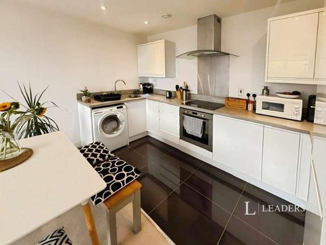 2 Bedroom Flat