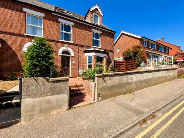 2 Bedroom Flat