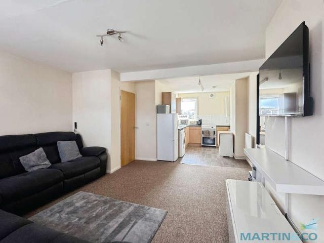 2 Bedroom Flat