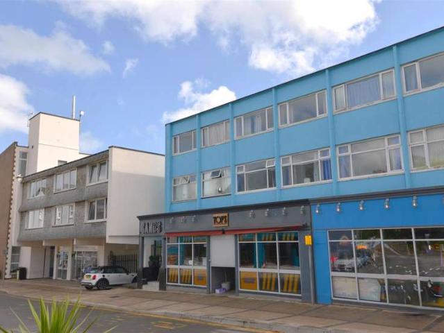 2 Bedroom Flat