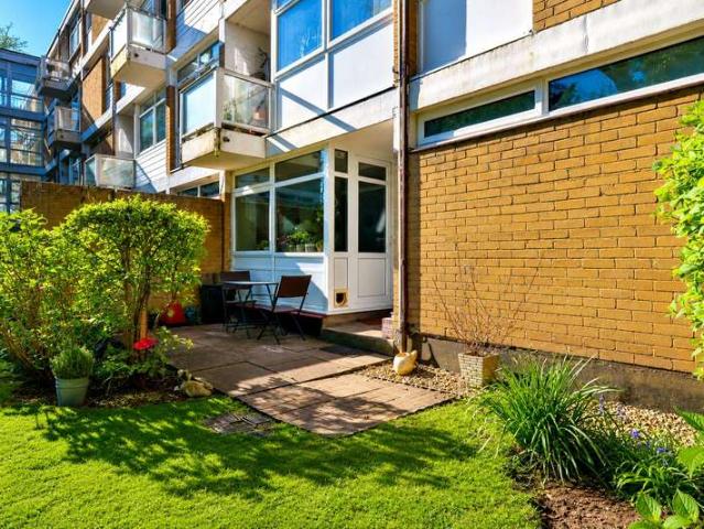 2 Bedroom Flat