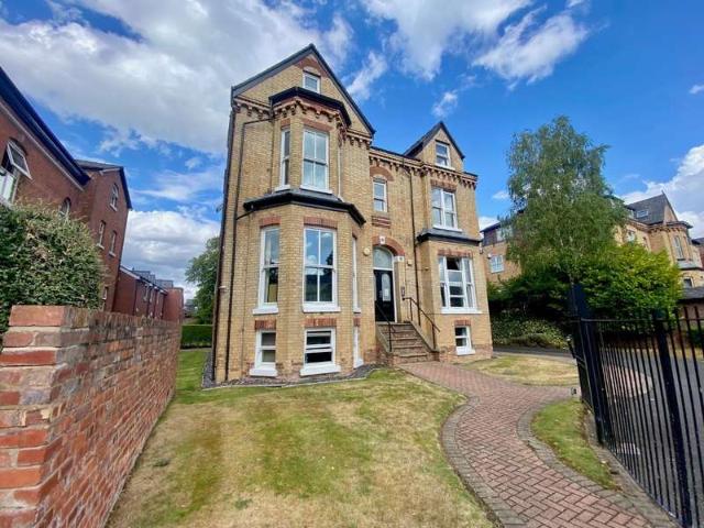 2 Bedroom Flat
