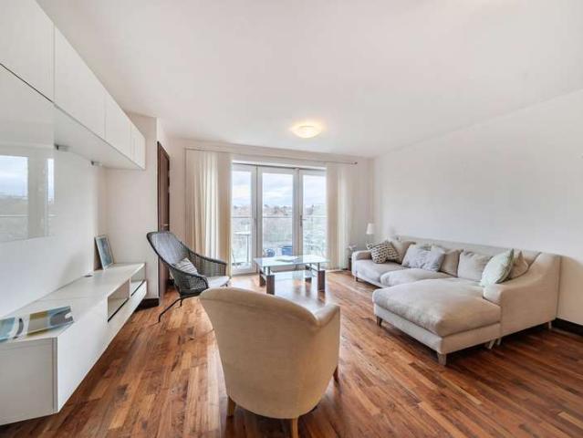 2 Bedroom Flat