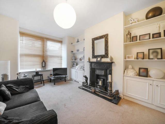 2 Bedroom Flat
