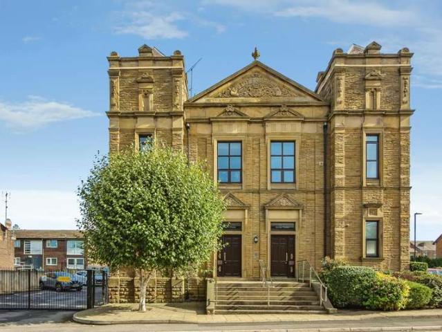 2 Bedroom Flat