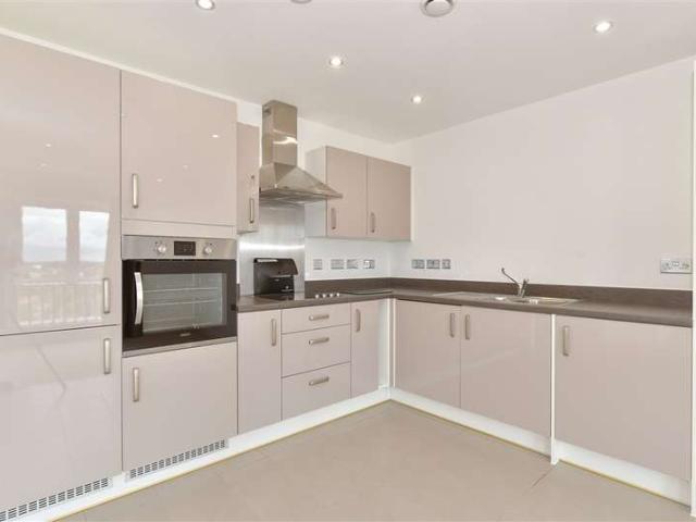 2 Bedroom Flat