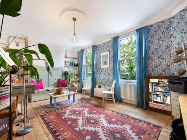 2 Bedroom Flat