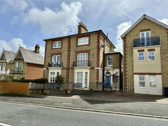 2 Bedroom Flat