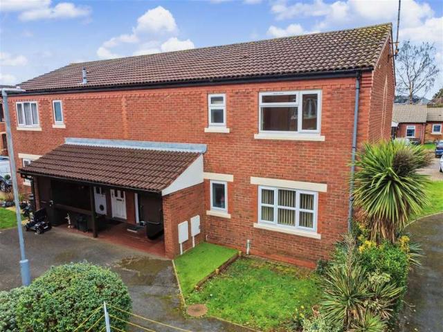 2 Bedroom Flat