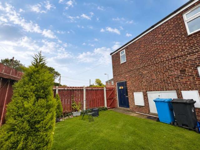 2 Bedroom Flat