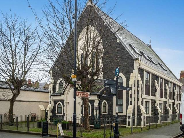2 Bedroom Flat