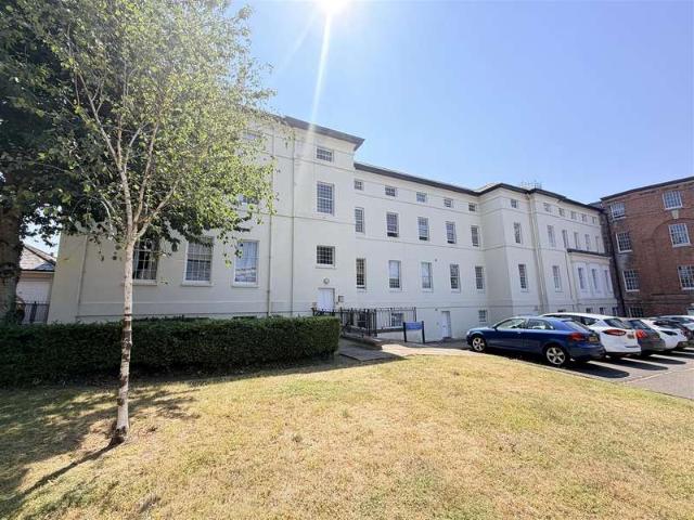 2 Bedroom Flat