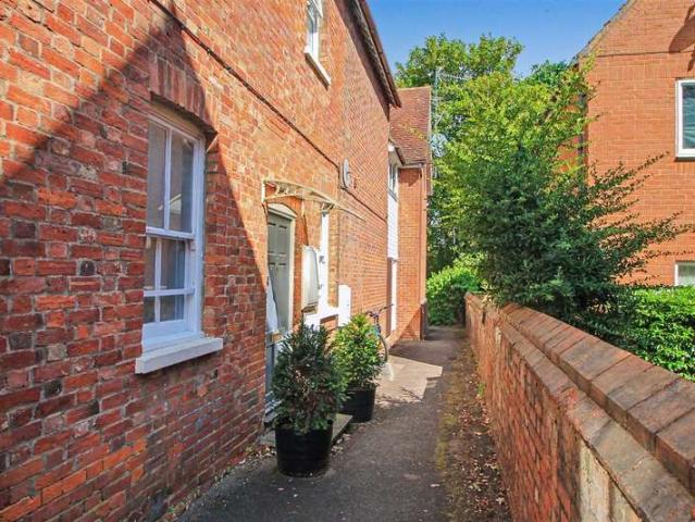 2 Bedroom Flat