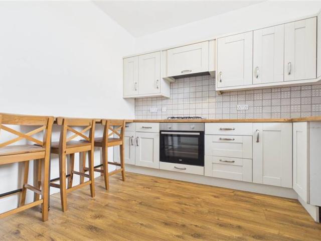 2 Bedroom Flat