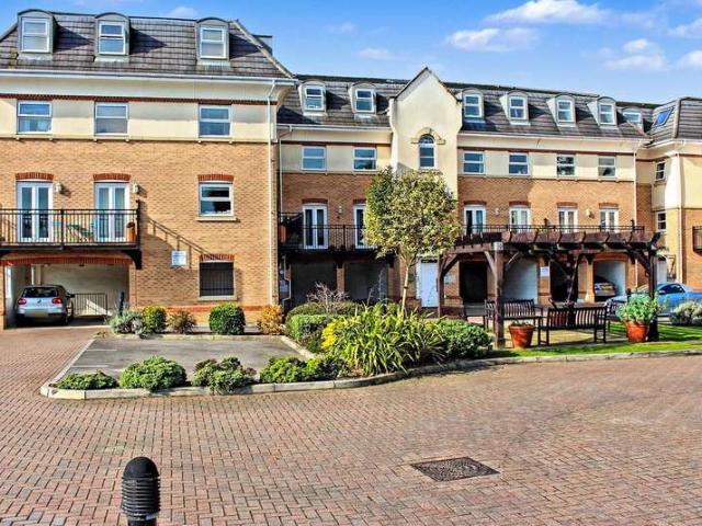 2 Bedroom Flat