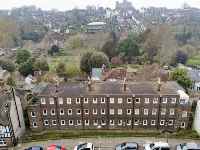 2 Bedroom Flat