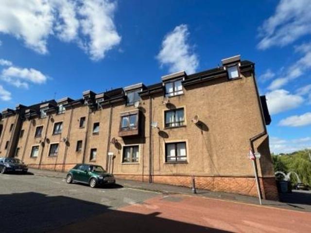 2 bedroom Flat To Let