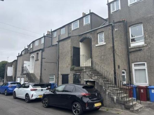 2 bedroom Flat To Let