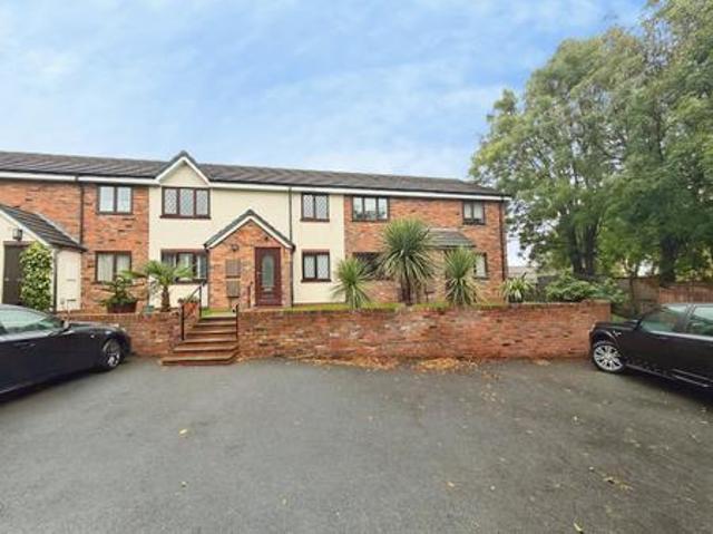 2 bedroom Flat To Let