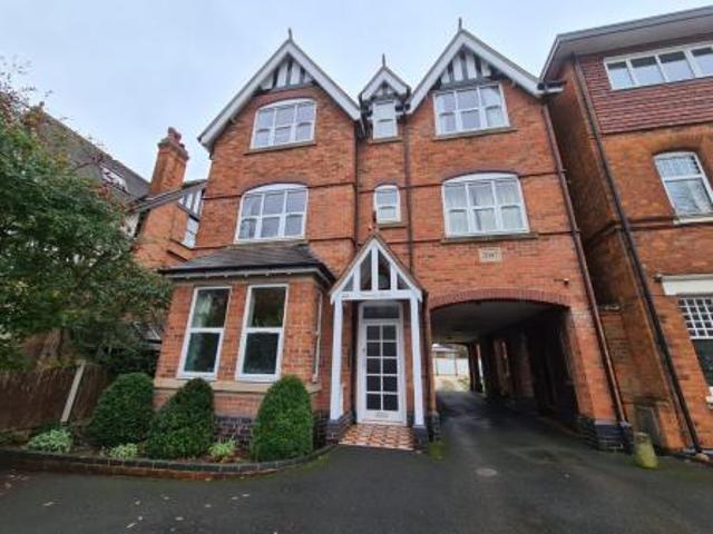 2 bedroom Flat To Let