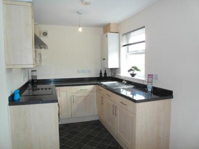 2 bedroom Flat To Let