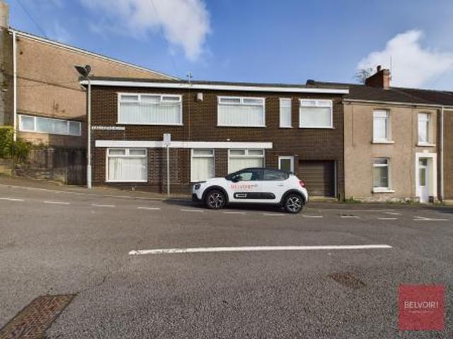 2 bedroom Flat To Let