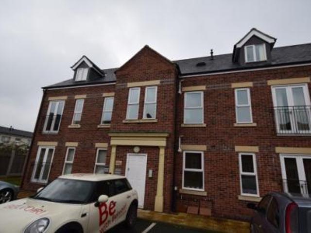 2 bedroom Flat To Let