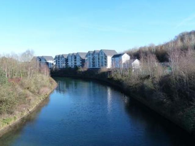 2 bedroom Flat To Let