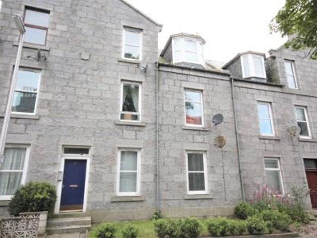 2 bedroom Flat To Let