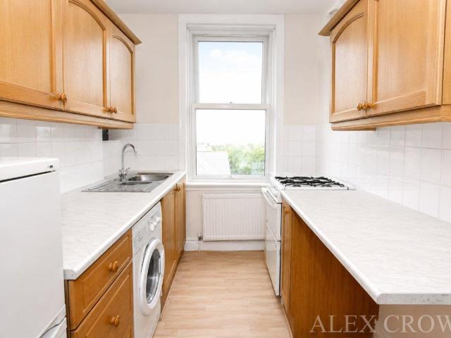 2 Bedroom Flat To Let