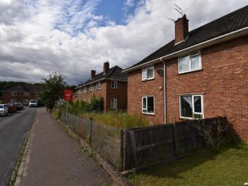 2 bedroom Flat To Let